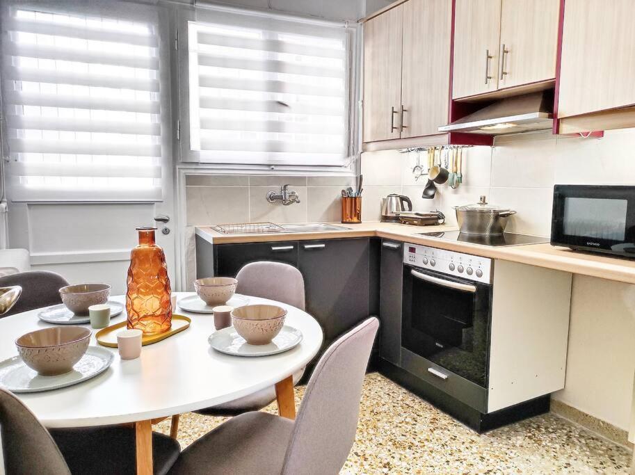 As ✓Two Bedroom Apartment In Thissio Athens Luaran gambar