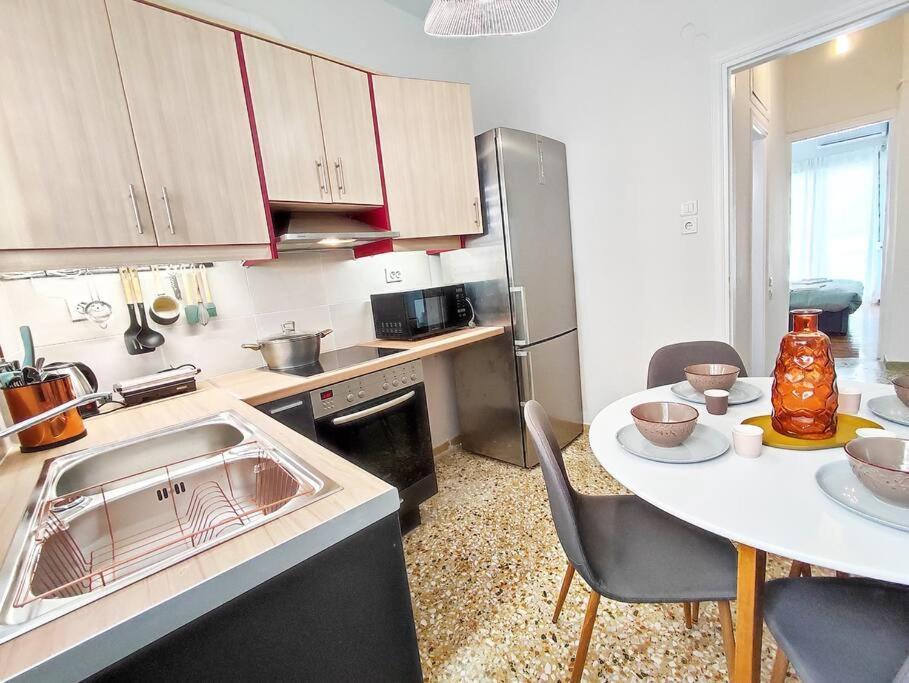 As ✓Two Bedroom Apartment In Thissio Athens Luaran gambar